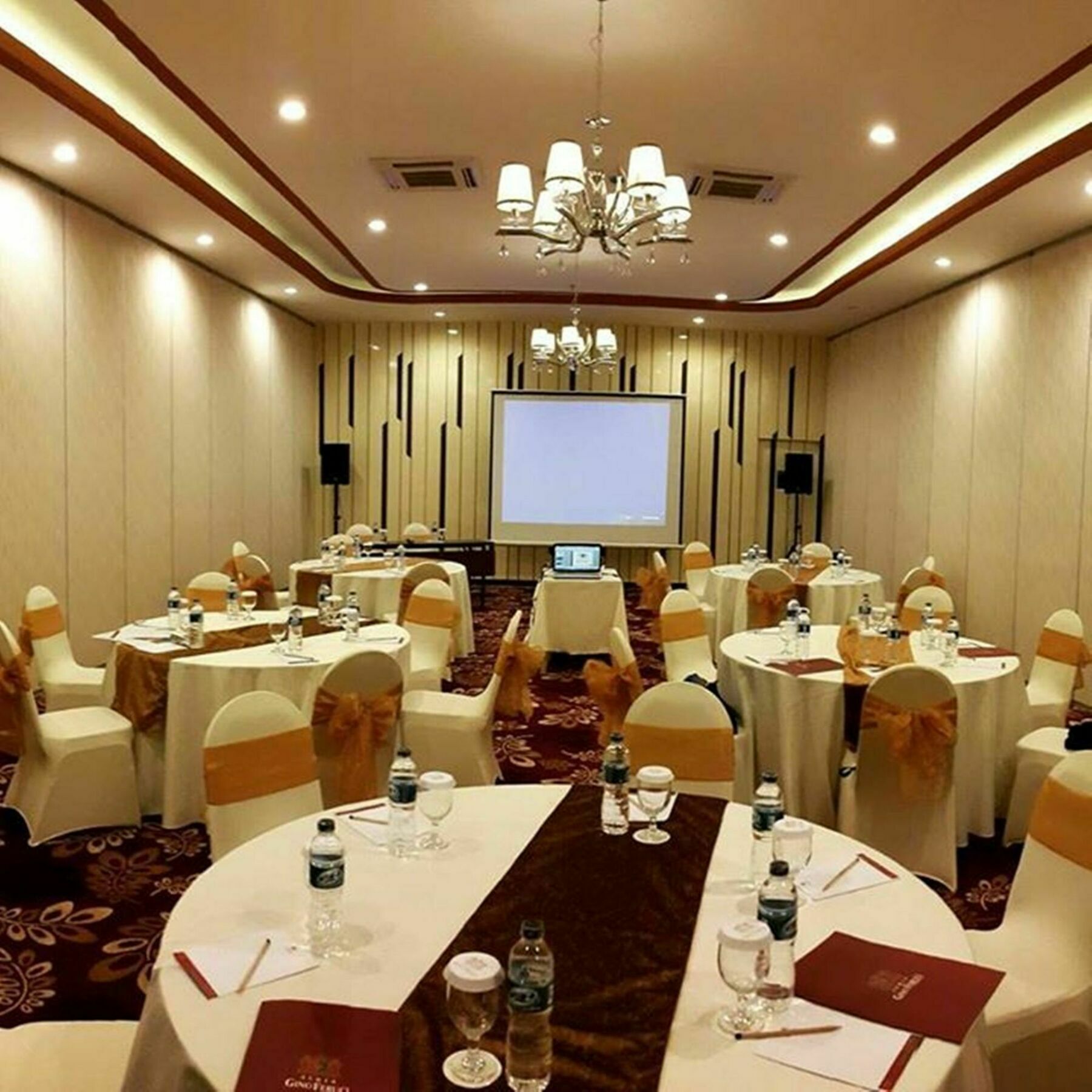 Agria Hotel Bogor Eksteriør bilde